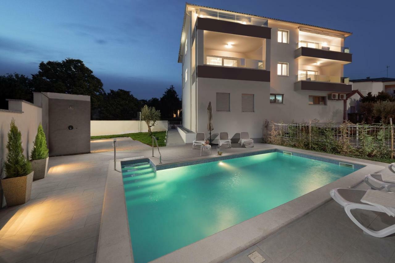 Viras Luxury Holiday พูลา ภายนอก รูปภาพ