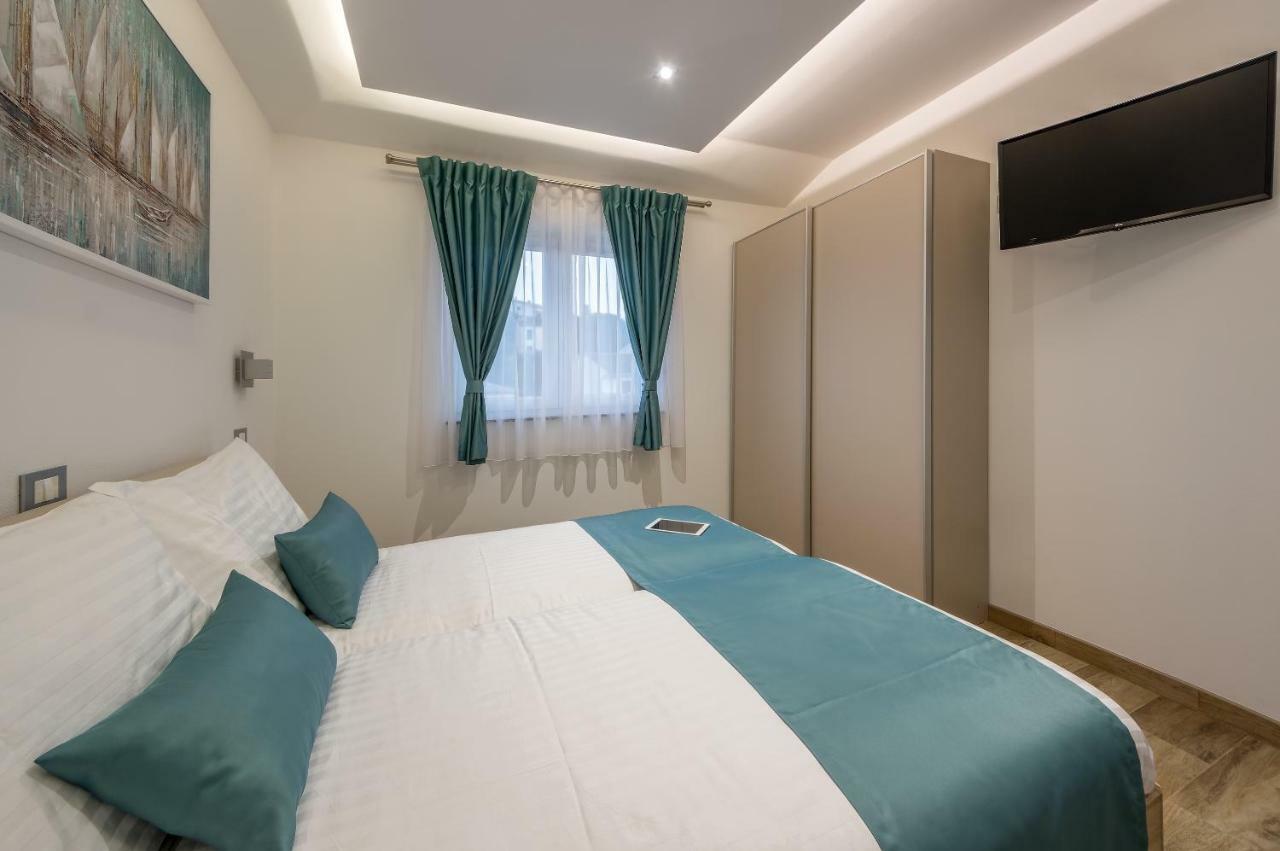 Viras Luxury Holiday พูลา ภายนอก รูปภาพ